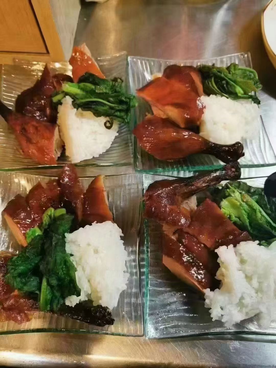 予約 每周五现烤北京烤鴨組合套餐（1只烤鴨+1份烤鴨醤+20張鴨餅）+ 広式焼鴨 冷蔵发货口感最佳 送料無料（北海道、沖縄を除く）日本国内加工现做非真空