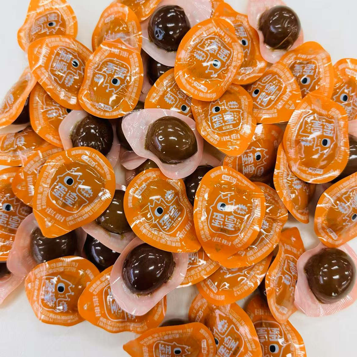 塩津鋪子 蛋皇うずらの卵 鵪鶉蛋 醤鹵味128g 内含独立小包装