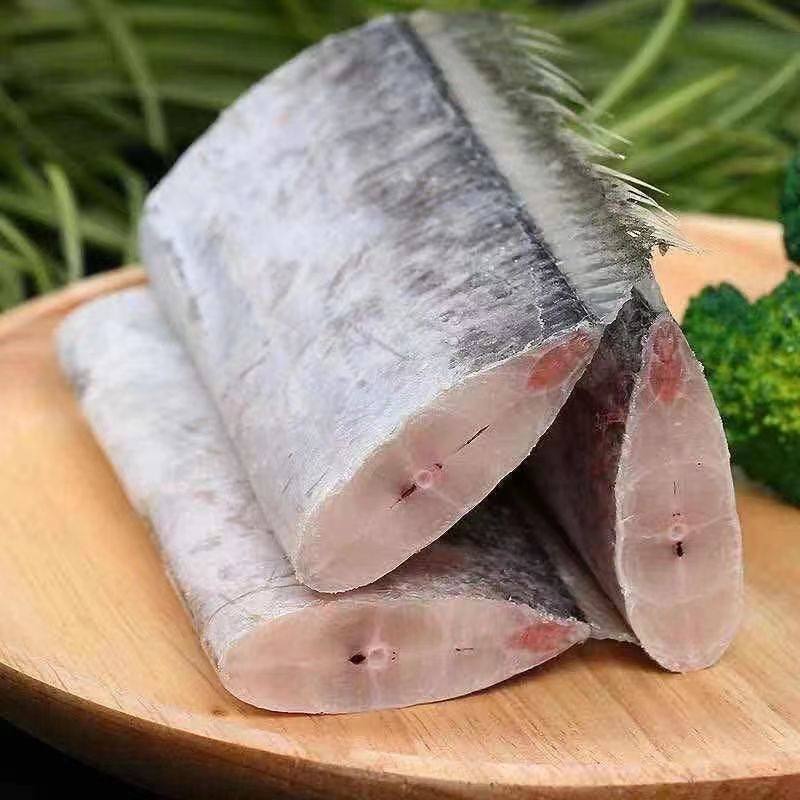 太刀魚 内臓抜 帯魚 300g 越南产 冷凍品